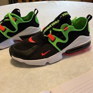 NIKE WORLDWIDE AIRMAX NEW Mens Sz 11